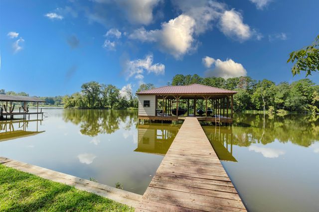 713 County Rd 3608, Bullard, TX 75757