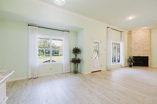 713 County Rd 3608, Bullard, TX 75757