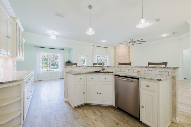 713 County Rd 3608, Bullard, TX 75757