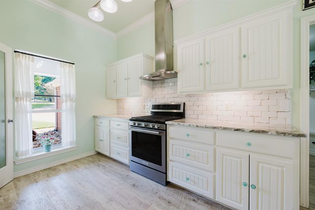 713 County Rd 3608, Bullard, TX 75757