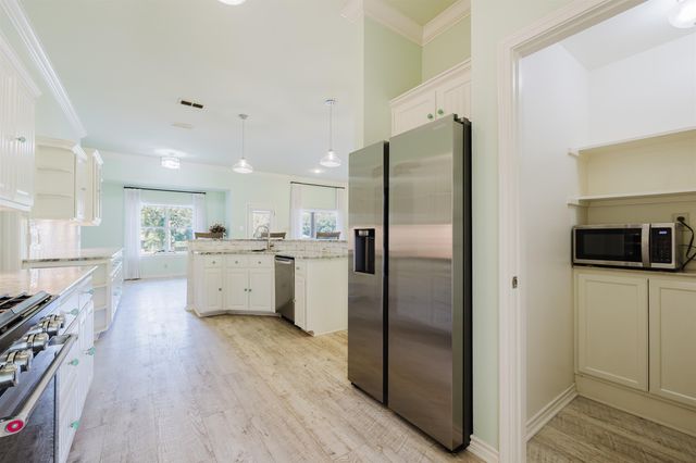 713 County Rd 3608, Bullard, TX 75757