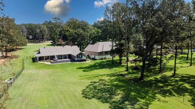 713 County Rd 3608, Bullard, TX 75757