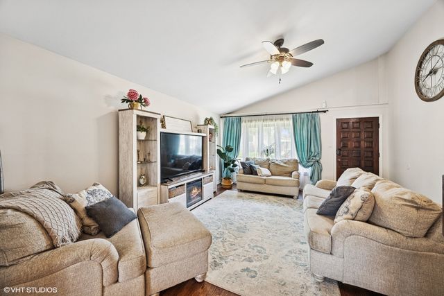 5175 W 88th Place, Oak Lawn, IL 60453