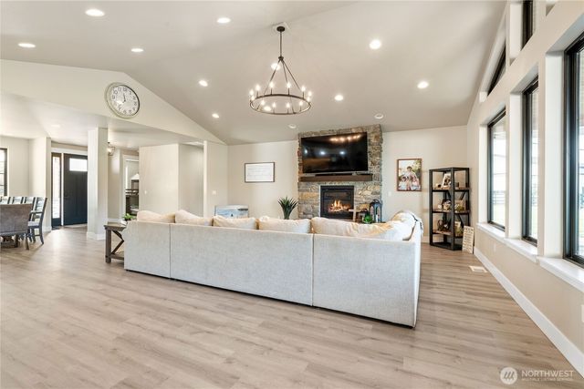 57 Middle Satsop Road, Montesano, WA 98563