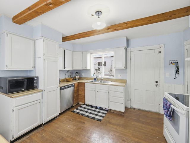 2102 Nelson Street, Manistee, MI 49660