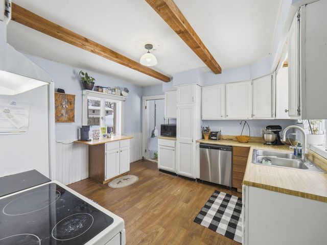 2102 Nelson Street, Manistee, MI 49660