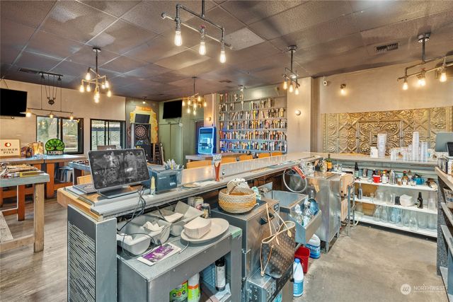 351 Park Avenue N, Renton, WA 98055