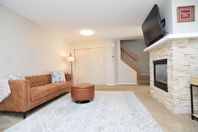 1388 Elmwood Avenue, Shakopee, MN 55379
