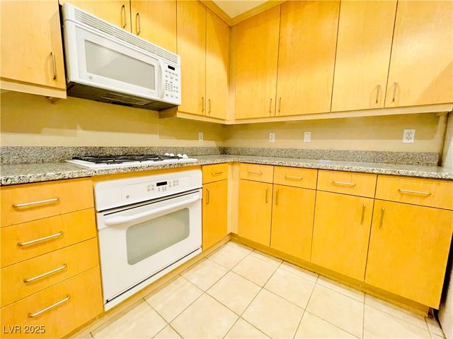 62 East Serene Avenue 115, Las Vegas, NV 89123