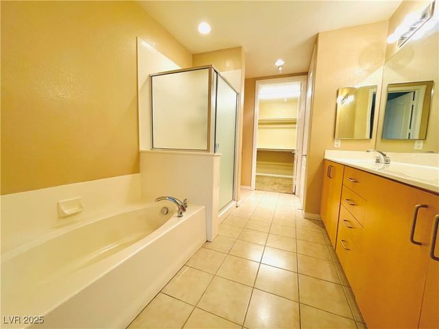 62 East Serene Avenue 115, Las Vegas, NV 89123