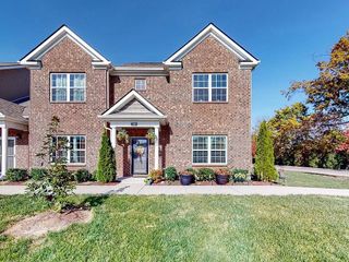 248 Rowlette Cir, Murfreesboro, TN 37127