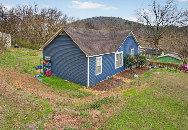 96 Harris Street, Graysville, GA 30726