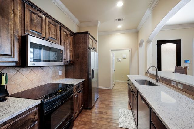 2784 Indian Wells Dr, San Antonio, TX 78028