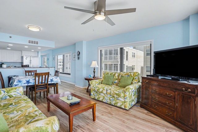 1015 S Ocean Blvd Unit 301, North Myrtle Beach, SC 29582