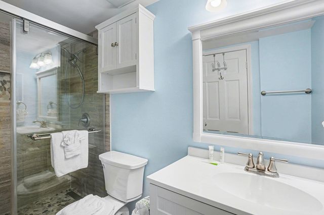 1015 S Ocean Blvd Unit 301, North Myrtle Beach, SC 29582