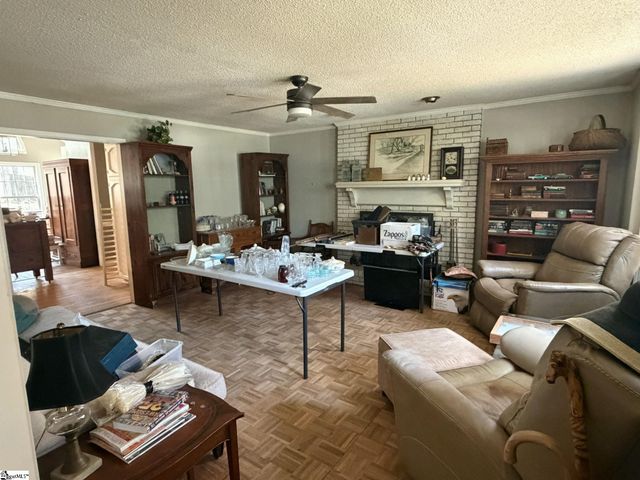 504 Hillpine Drive, Simpsonville, SC 29681