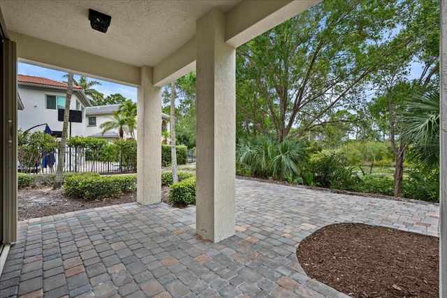 1029 Vintner Boulevard, Palm Beach Gardens, FL 33410