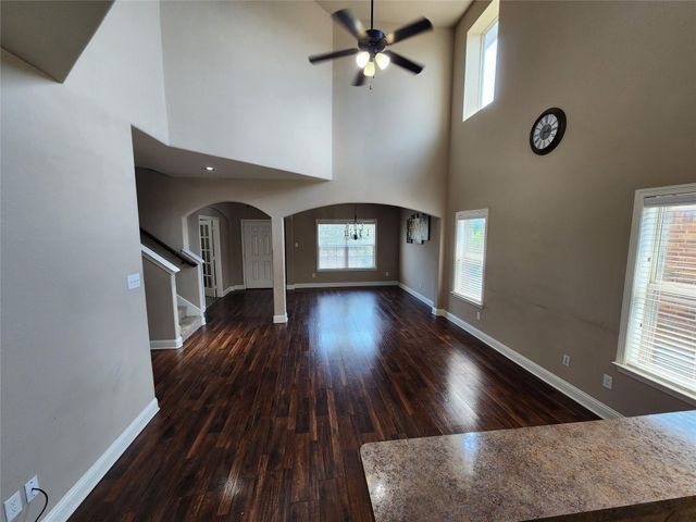 5848 Burgundy Rose Drive, Fort Worth, TX 76123