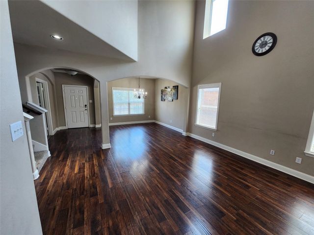 5848 Burgundy Rose Drive, Fort Worth, TX 76123