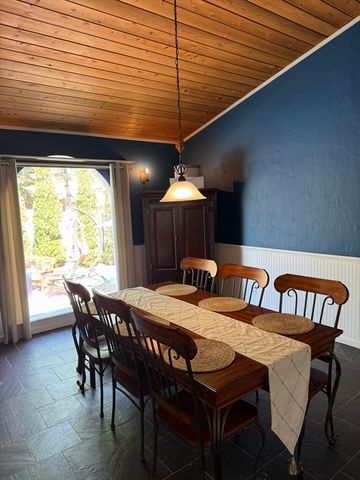 1511 Dunhamtown Brimfield Rd, Brimfield, MA 01010