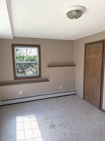 1511 Dunhamtown Brimfield Rd, Brimfield, MA 01010