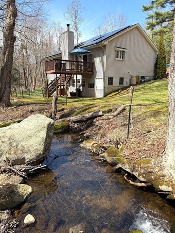 1511 Dunhamtown Brimfield Rd, Brimfield, MA 01010