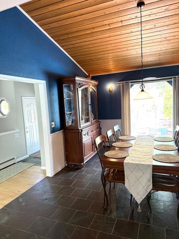 1511 Dunhamtown Brimfield Rd, Brimfield, MA 01010