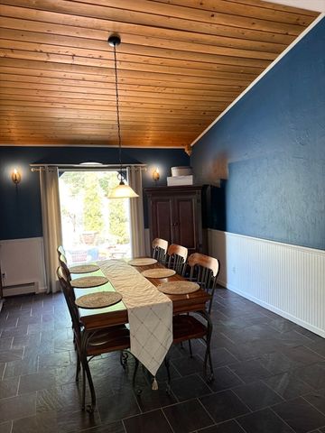 1511 Dunhamtown Brimfield Rd, Brimfield, MA 01010