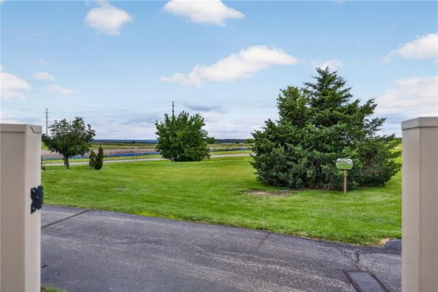 2250 Lake Pointe Drive 702, Lawrence, KS 66049