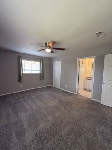 900 Prestwick Street, Bedford, TX 76022