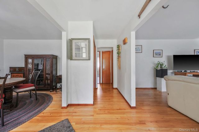 202 Waverly Avenue, Medford, NY 11763
