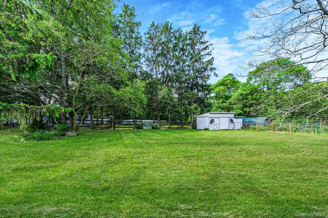 202 Waverly Avenue, Medford, NY 11763