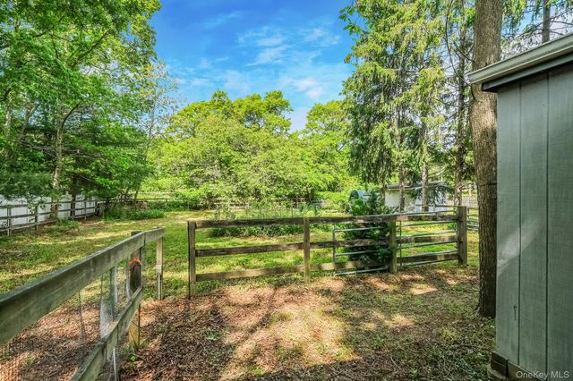 202 Waverly Avenue, Medford, NY 11763