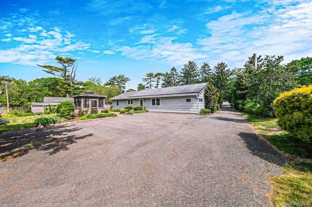 202 Waverly Avenue, Medford, NY 11763