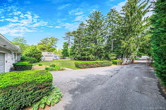 202 Waverly Avenue, Medford, NY 11763