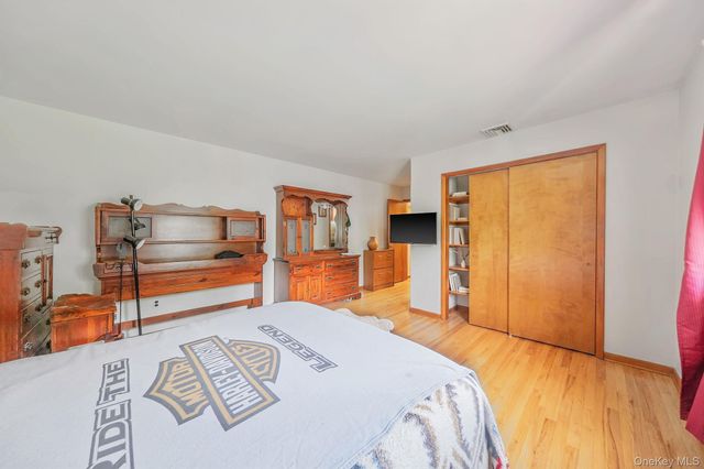 202 Waverly Avenue, Medford, NY 11763