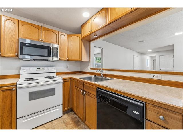 5036 Ne 57TH Ave, Portland, OR 97218