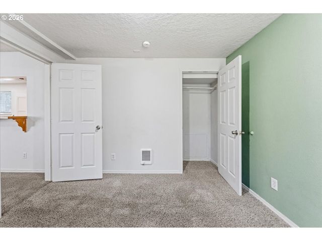 5036 Ne 57TH Ave, Portland, OR 97218