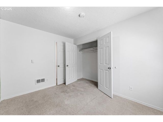5036 Ne 57TH Ave, Portland, OR 97218
