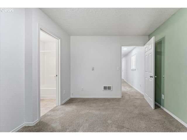 5036 Ne 57TH Ave, Portland, OR 97218