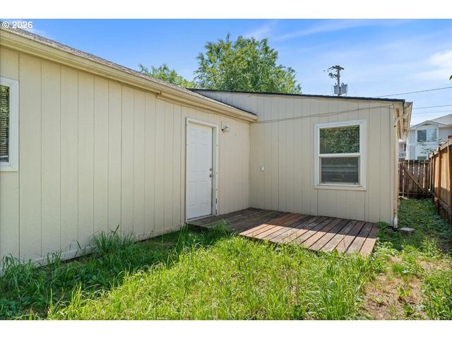 5036 Ne 57TH Ave, Portland, OR 97218