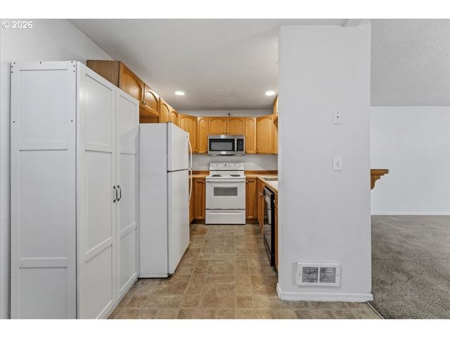 5036 Ne 57TH Ave, Portland, OR 97218