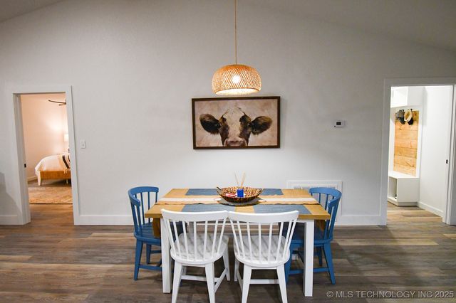 20471 W Chicken Creek Road, Cookson, OK 74427