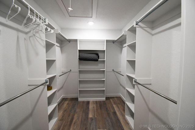 20471 W Chicken Creek Road, Cookson, OK 74427