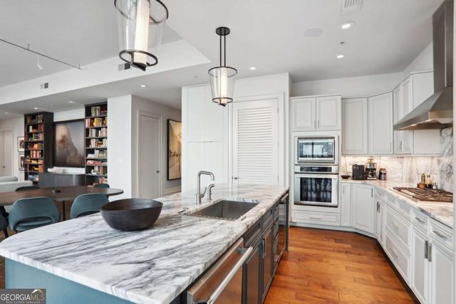 1065 Peachtree Street NE 3005, Atlanta, GA 30309