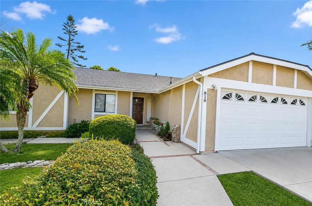818 Stephens Avenue, Fullerton, CA 92833