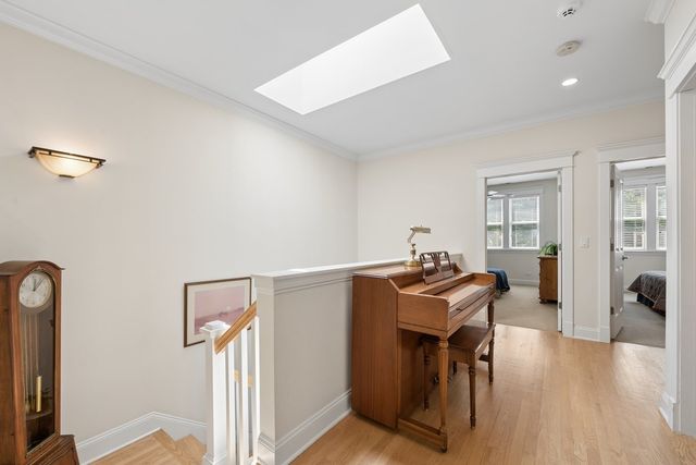 1530 W Grace Street, Chicago, IL 60613