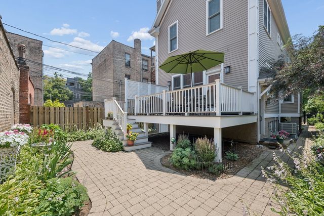 1530 W Grace Street, Chicago, IL 60613