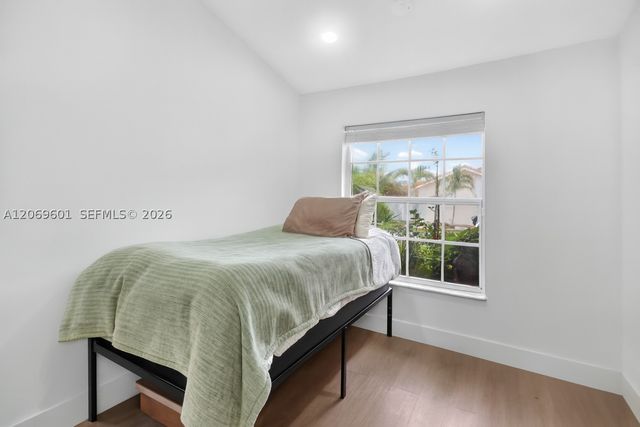 18847 NW 83rd Pl, Hialeah, FL 33015