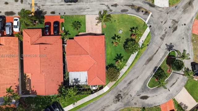 18847 NW 83rd Pl, Hialeah, FL 33015